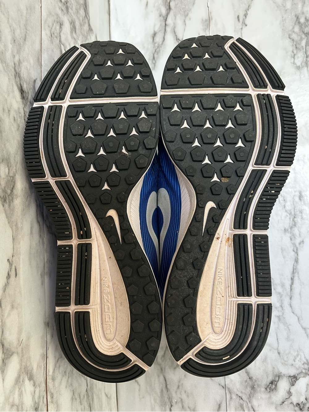 Nike | men’s size 10.5 Zoom Pegasus 34 - Picture 12 of 12